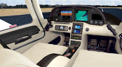 Cirrus_Flight_Deck.jpg