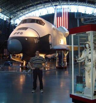 FA2006_-_Tom_and_Shuttle_6785.JPG