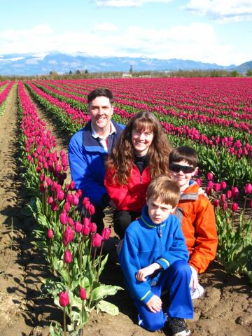 Family_portrait_in_the_tulips_110417.jpg