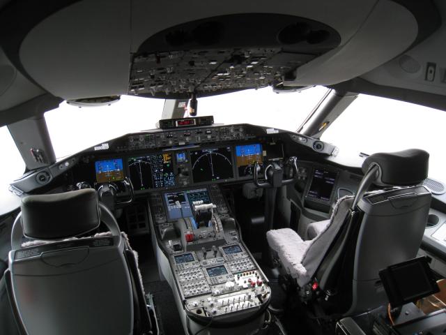 ZA004_Flight_Deck.JPG